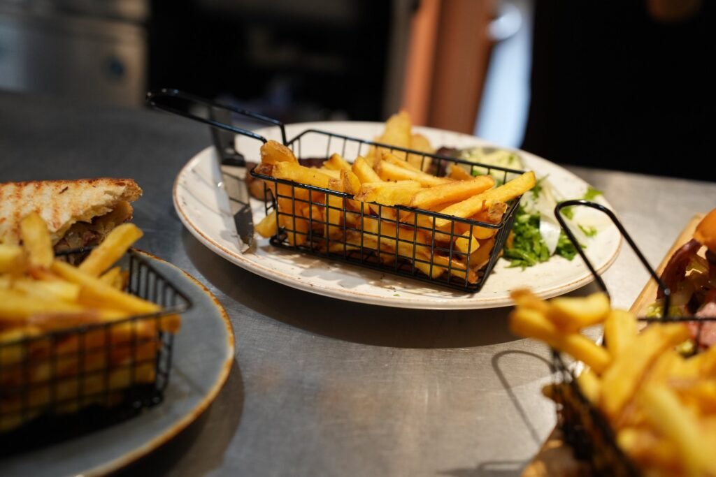 Chips in serving baskets